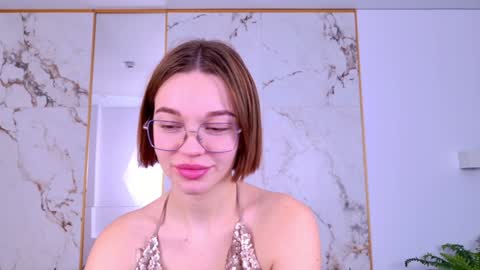 LeilaLawson online show from 19, 12, 2024