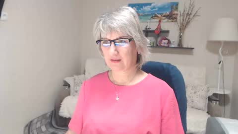 Leila Kinky online show from 11, 11, 2025