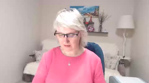 Leila Kinky online show from 18, 4, 2026