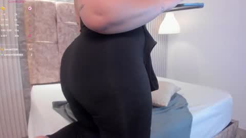 leilapons online show from 11, 11, 2025