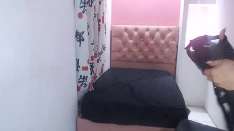 Snapshot of leilasweetxx chatting on 12, 2, 2025 Mar online show from 12, 2, 2025
