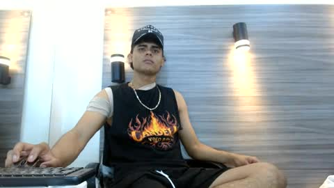 lelehott01 online show from 25, 6, 2026