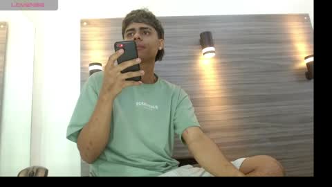 lelehott01 online show from 16, 7, 2026
