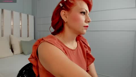 Snapshot of leloo_swift chatting on 24, 5, 2026 Leloo online show from 24, 5, 2026