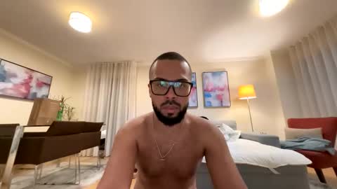 Snapshot of lemus_cat chatting on 3, 3, 2026 lemus_cat online show from 3, 3, 2026