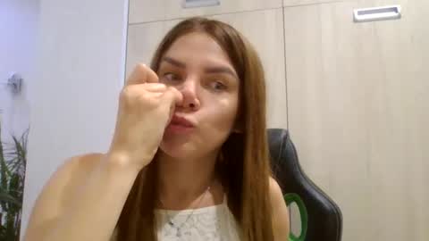 lena6122000 online show from 20, 9, 2025