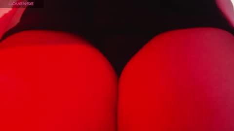 Lenna Kang online show from 9, 3, 2025