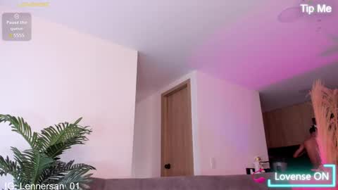 Lenner INDEPENDENT MODEL online show from 6, 3, 2025