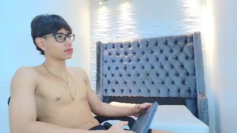 Snapshot of lenny_knox2 chatting on 4, 7, 2026 LENNY online show from 4, 7, 2026