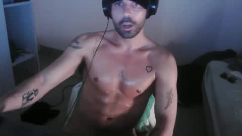 Snapshot of leo1991lol chatting on 8, 1, 2025 leo1991lol online show from 8, 1, 2025