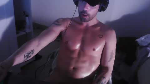 Snapshot of leo1991lol chatting on 5, 3, 2025 leo1991lol online show from 5, 3, 2025
