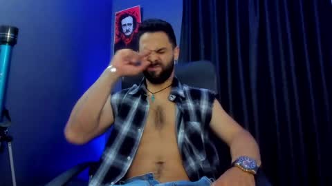 Snapshot of leo_diaz01 chatting on 27, 2, 2025 Leo Diaz online show from 27, 2, 2025