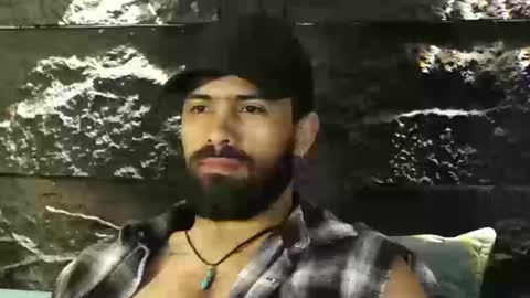 Snapshot of leo_diaz01 chatting on 26, 9, 2025 Leo Diaz online show from 26, 9, 2025
