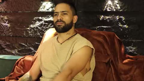 Snapshot of leo_diaz01 chatting on 11, 10, 2025 Leo Diaz online show from 11, 10, 2025