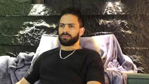 Leo  Diaz online show from 23, 10, 2025