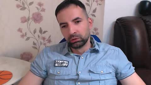 Snapshot of leo_gianni chatting on 8, 5, 2026 Leo Gianni online show from 8, 5, 2026