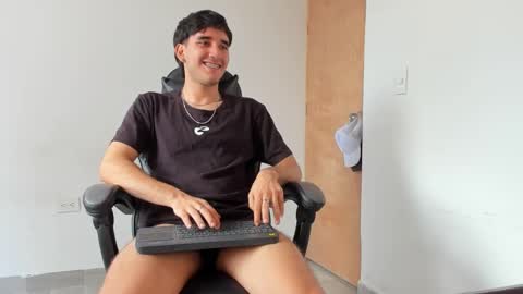 Snapshot of leo_jones389 chatting on 1, 3, 2025 Leo Jones online show from 1, 3, 2025