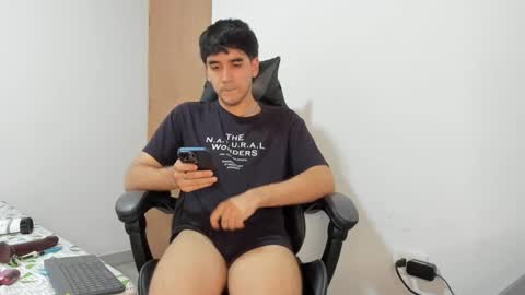 Snapshot of leo_jones389 chatting on 5, 3, 2025 Leo Jones online show from 5, 3, 2025