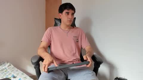 Snapshot of leo_jones389 chatting on 7, 3, 2025 Leo Jones online show from 7, 3, 2025