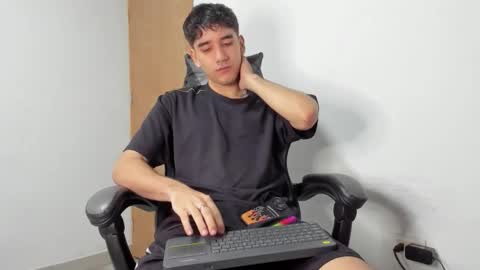 Leo Jones online show from 6, 11, 2025