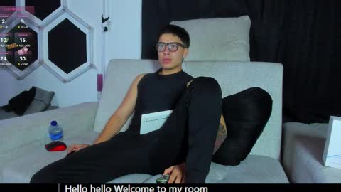 Snapshot of leo_muller chatting on 22, 10, 2025 leo_muller online show from 22, 10, 2025