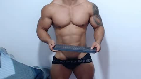 Snapshot of leo_muscleboy chatting on 2, 6, 2026 Leo online show from 2, 6, 2026