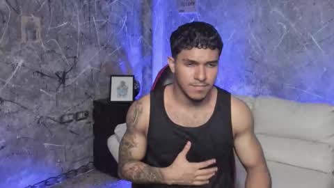 Leo independent model online show from 14, 9, 2025