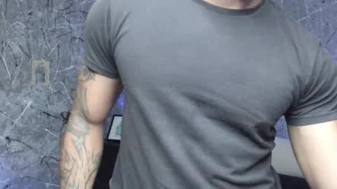 Leo independent model online show from 1, 10, 2025