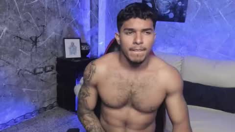 Leo independent model online show from 13, 10, 2025