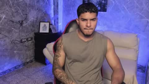 Leo independent model online show from 18, 11, 2025