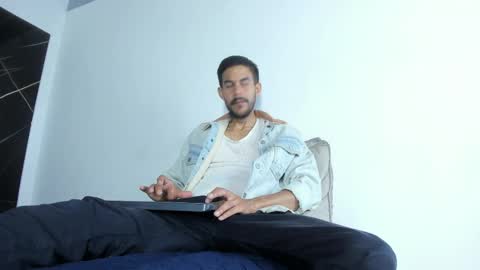 Snapshot of leo_vesper chatting on 9, 4, 2026 leo vesper online show from 9, 4, 2026