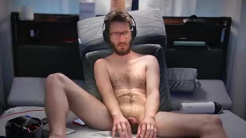 LeoBiggy online show from 3, 3, 2025