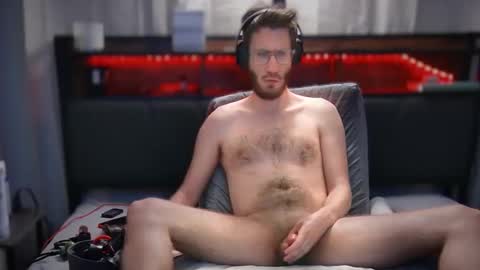 LeoBiggy online show from 9, 3, 2025