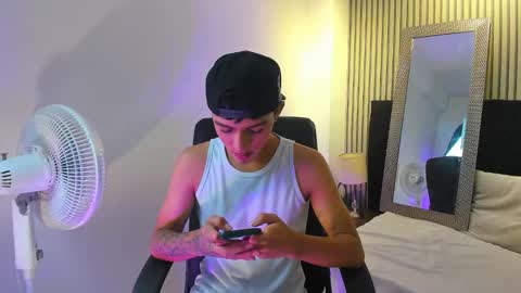 Snapshot of leohard_ chatting on 3, 2, 2026 leohard_ online show from 3, 2, 2026