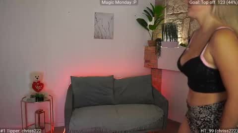 leokitty  online show from 12, 1, 2026