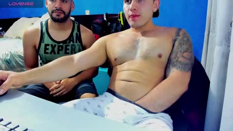 Leon Hart online show from 2, 1, 2025