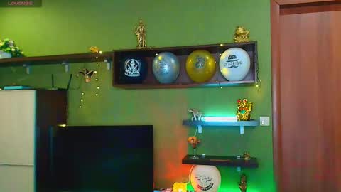 Leona tracie online show from 28, 2, 2026