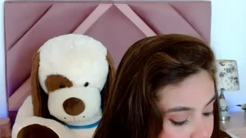 Snapshot of leonacutecam chatting on 29, 7, 2026 LUCY online show from 29, 7, 2026