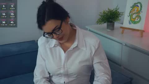 Mia online show from 29, 10, 2025