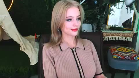 leonastone online show from 3, 12, 2025