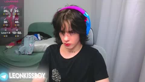 leonkissboy online show from 15, 4, 2026