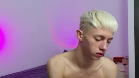 Snapshot of leonlure chatting on 4, 2, 2026 leonlure online show from 4, 2, 2026