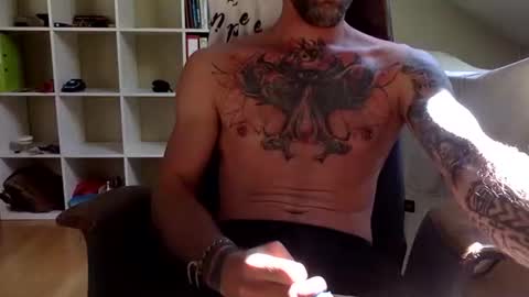 leorojas888 online show from 5, 4, 2026