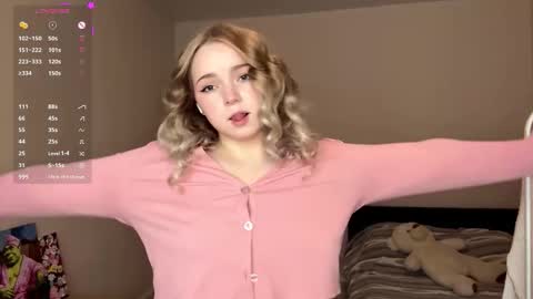 Snapshot of leotafredericks chatting on 4, 3, 2026 Hello everyone Im Lora Its my first day Were going to have fun together online show from 4, 3, 2026