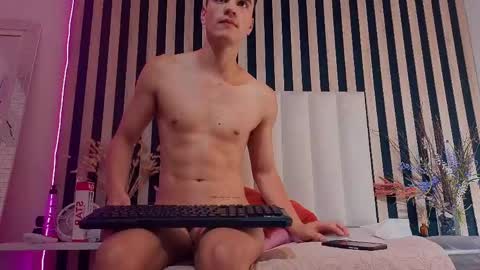 leotease online show from 15, 5, 2026