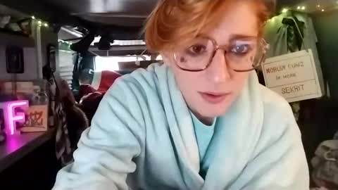 LesleyGumGrass- The Boring Trans girl online show from 28, 2, 2025