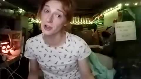 LesleyGumGrass- The Boring Trans girl online show from 9, 11, 2025