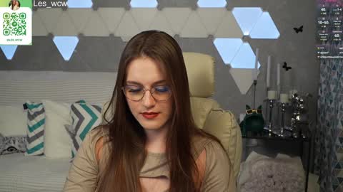 LeslieKorfs online show from 26, 1, 2025