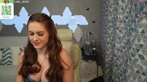 LeslieKorfs online show from 16, 2, 2025