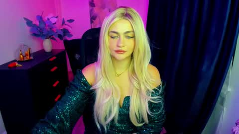 lesliemineg online show from 18, 9, 2025